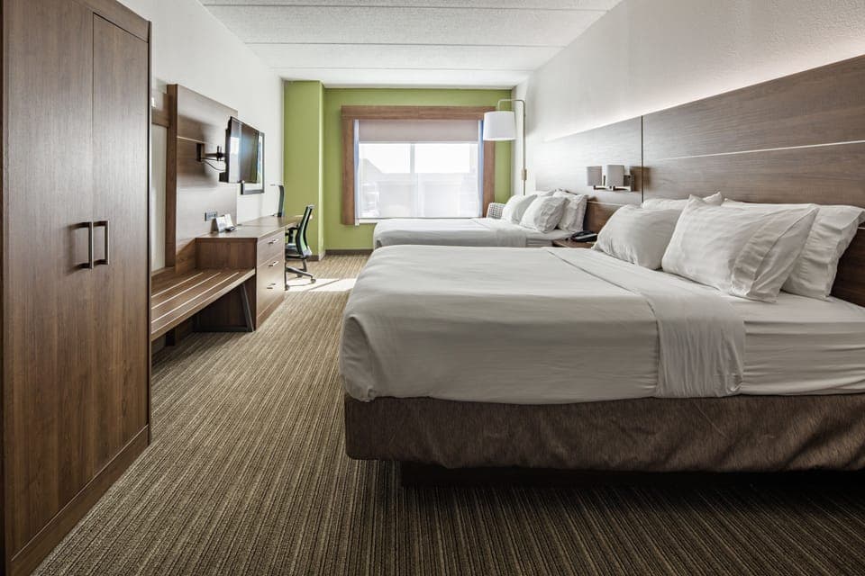 In-room safe, desk, laptop workspace, iron/ironing board