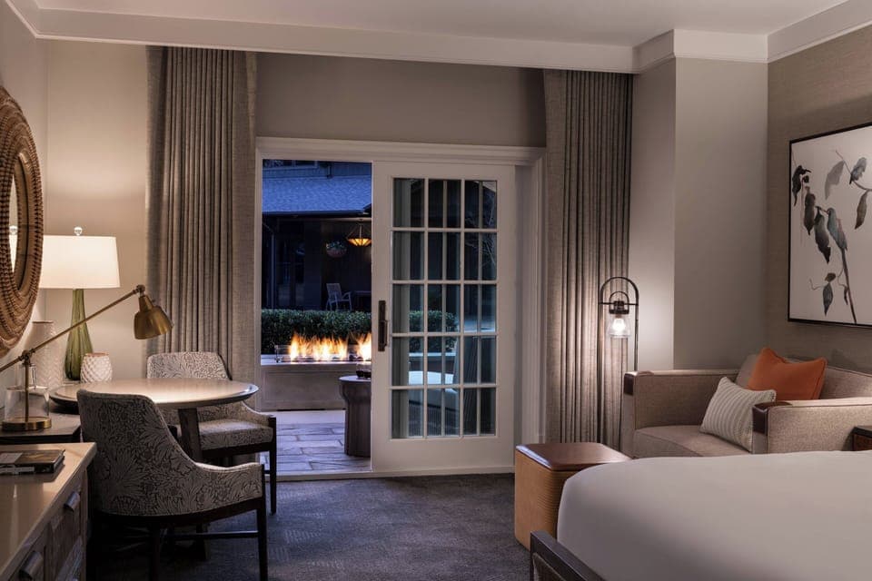 Room, 1 King Bed, Resort View (Fireside) | Premium bedding, in-room safe, desk, blackout drapes