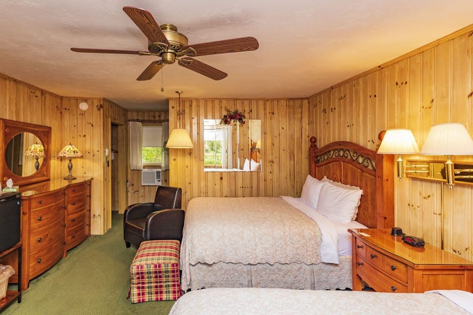 Standard Room | Individually decorated, individually furnished, iron/ironing board