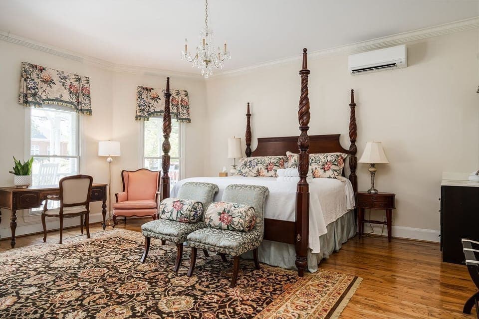 Standard Room, 1 King Bed | Premium bedding, rollaway beds, free WiFi, bed sheets