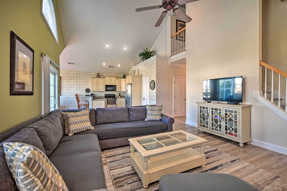 House (5 Bedrooms) | Interior