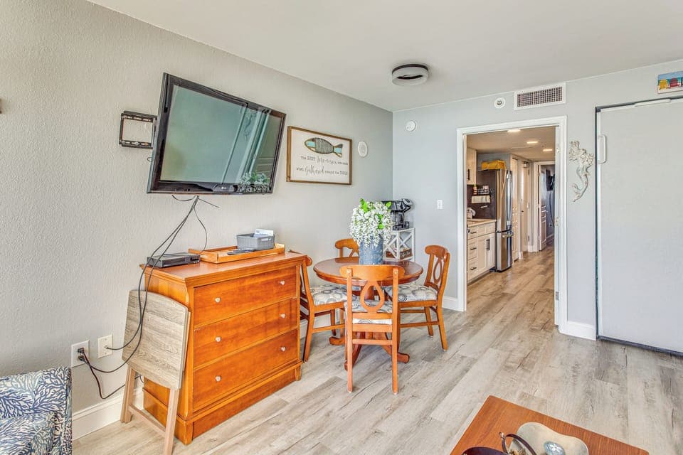 Apartment (1 Bedroom) | Interior