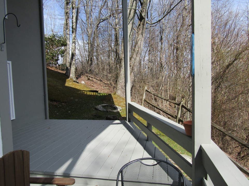 High Ceiling Skyleaf A9 Condo with Fireplace Apartment in Sugar Mountain