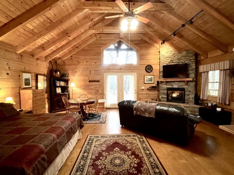 Laurel Wood 5.
