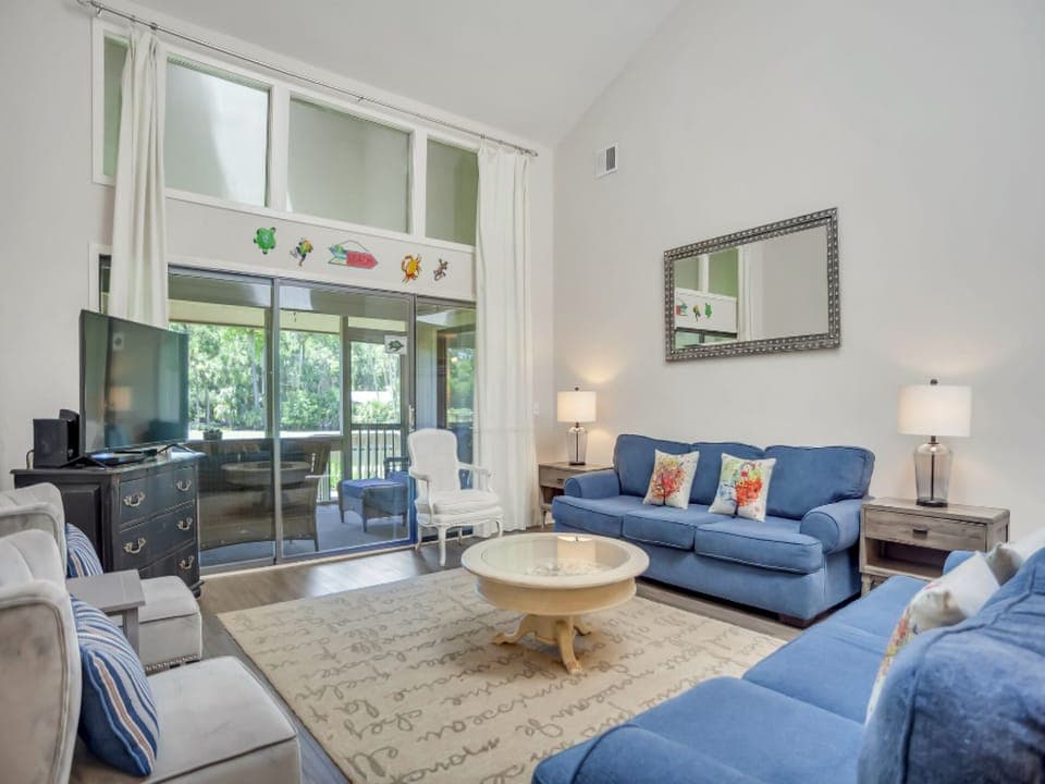 Lounge & relax in this spacious living room