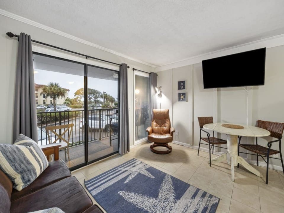 Enjoy your stay at Cozy Beachside!