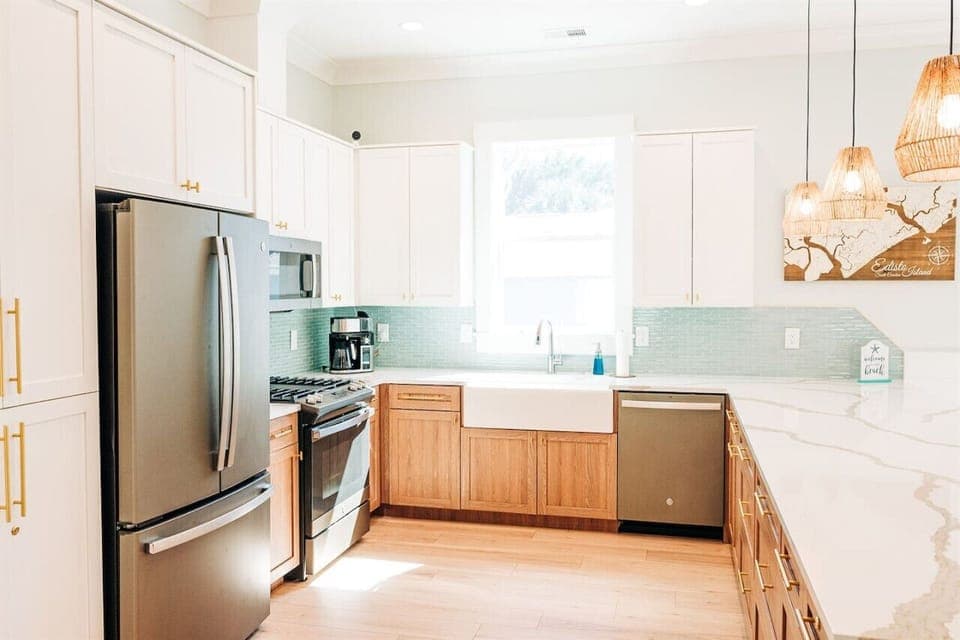 Fully Stocked Gourmet Kitchen with stainless steel appliances