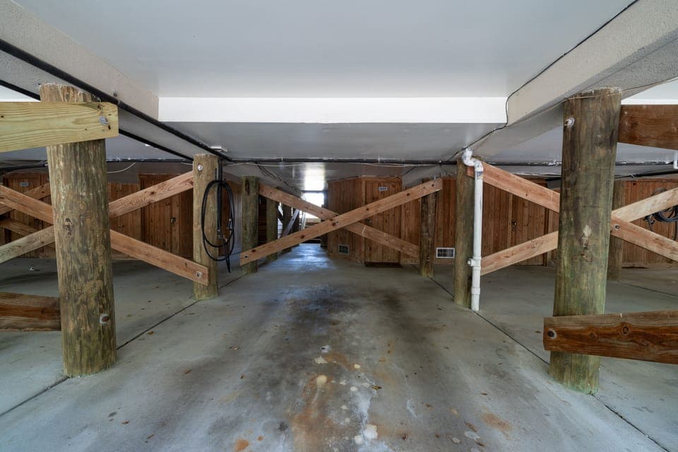 Private covered car port