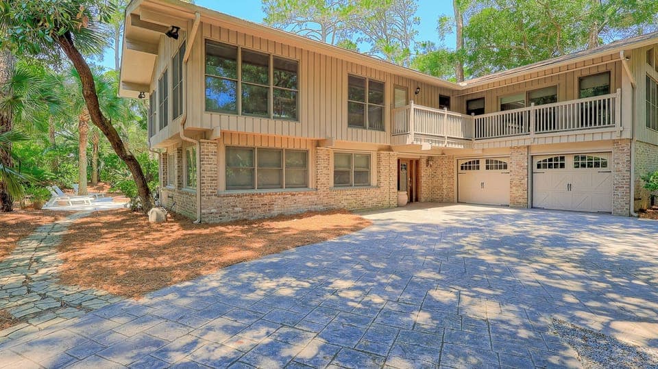 Front Entrance with Driveway for 4 Vehicles