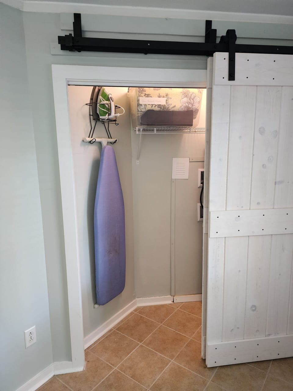 Guest Bedroom Closet
