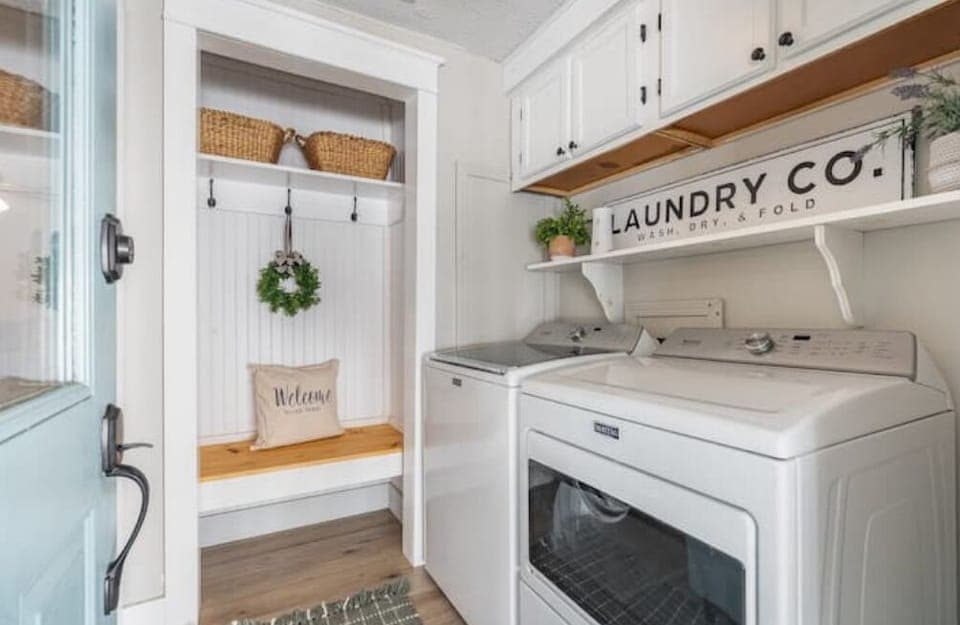 Cubby Washer Dryer