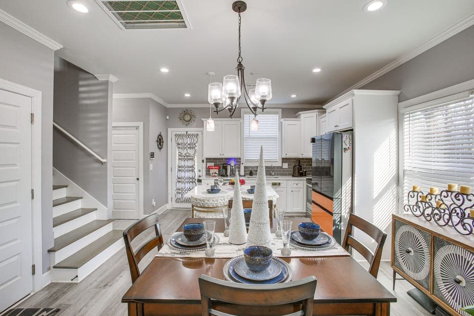 Dining Area | Dishware/Flatware | 1st Floor