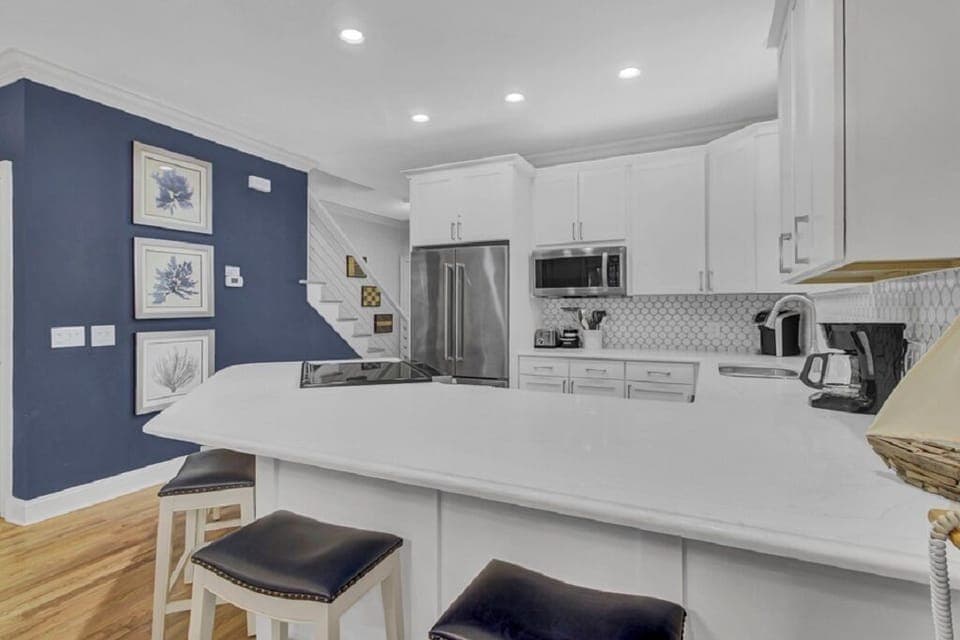 Kitchen (2).jpg
