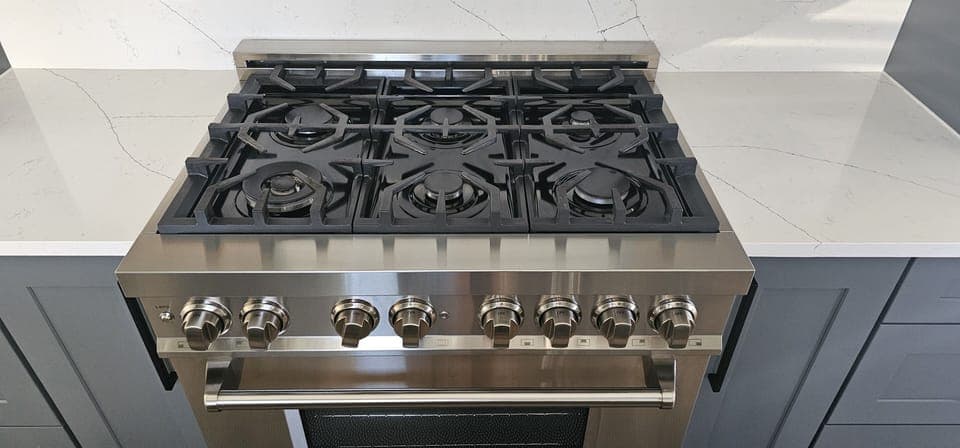 Look at all that cooking capacity.