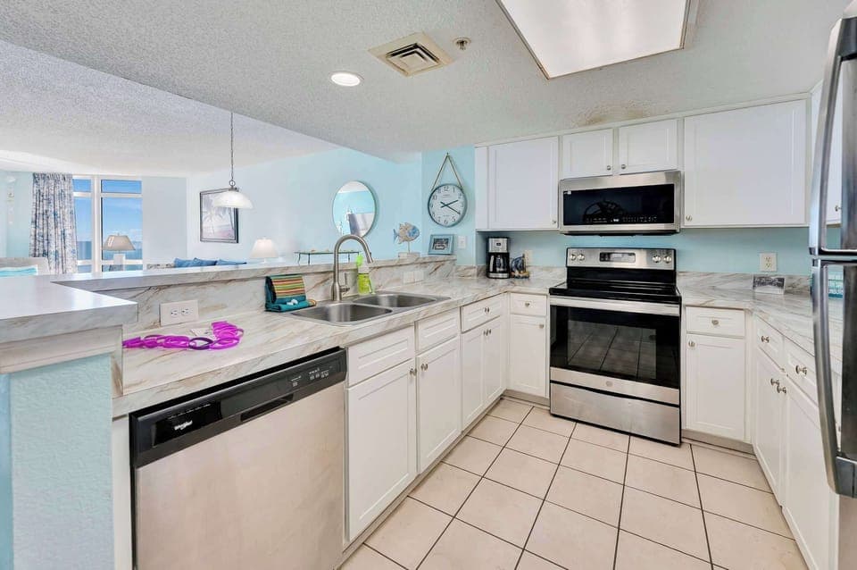 Large Kitchen Area
