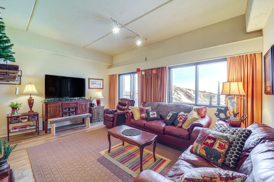 Sugar Mountain Vacation Rental | 2BR | 2BA | 988 Sq Ft | Step-Free Access