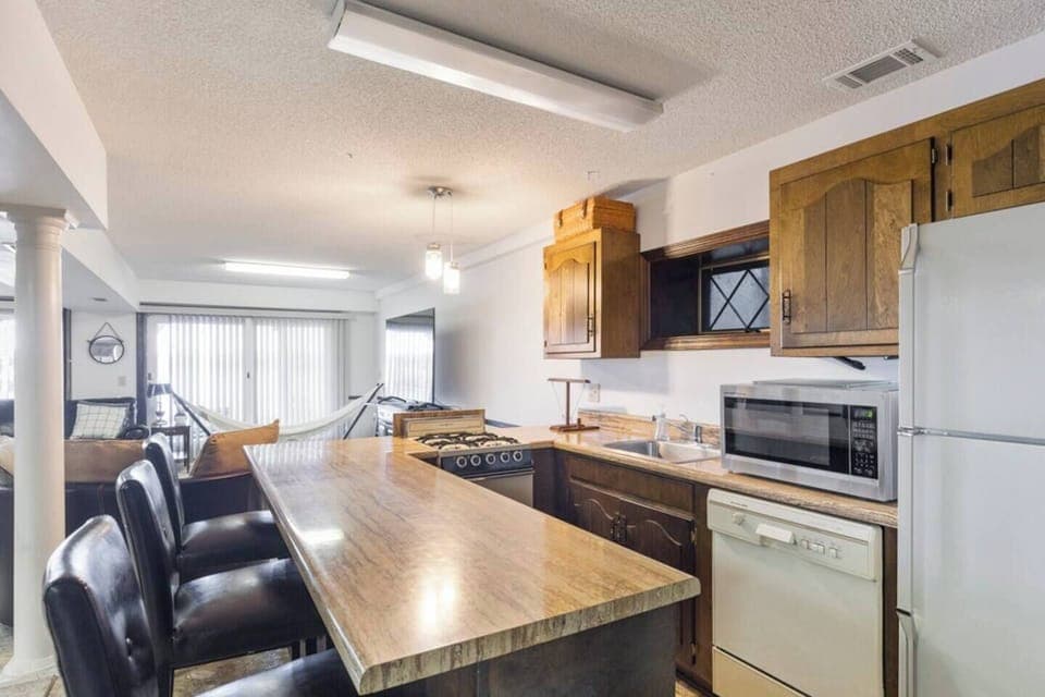 Kitchen 2