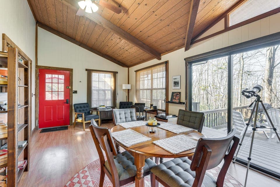 Andrews Vacation Rental | 2BR | 2BA | 1,400 Sq Ft | Stairs Required