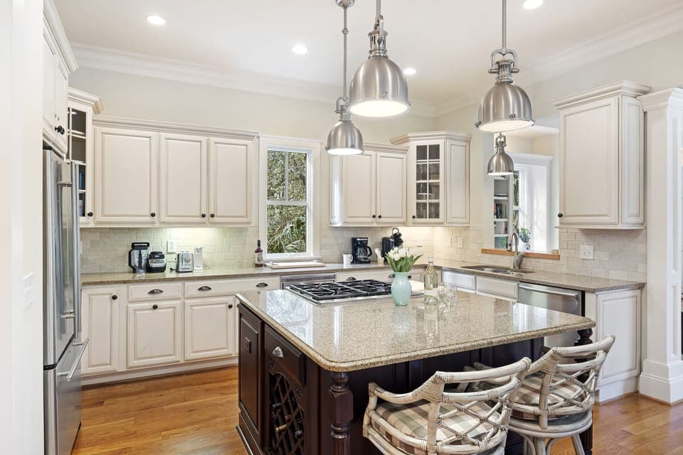 Fully upgraded kitchen with stainless appliances
