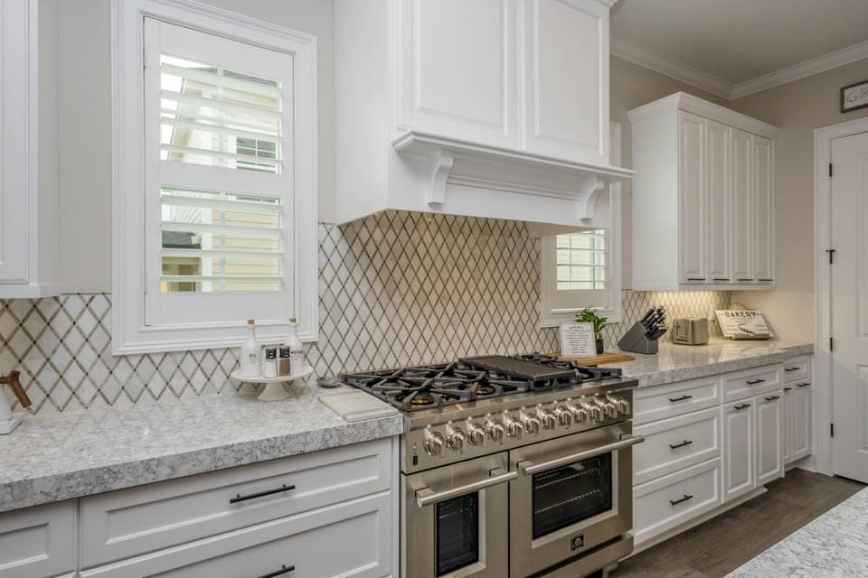 8 Burner Stove with Dual Ovens