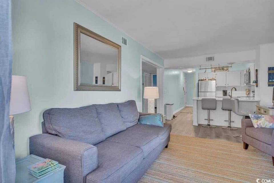 The living are is open and comfortable 