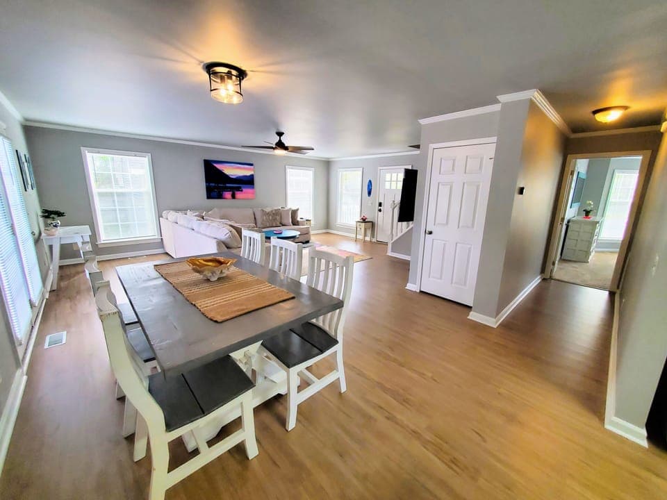 Dinning off kitchen