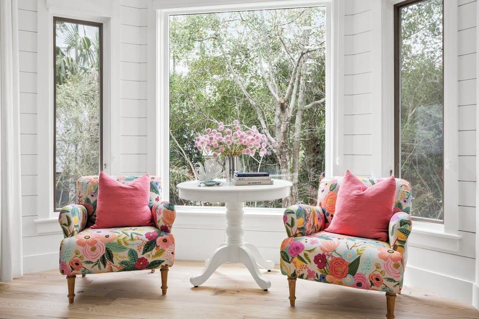 Sitting Area Off Kitchen