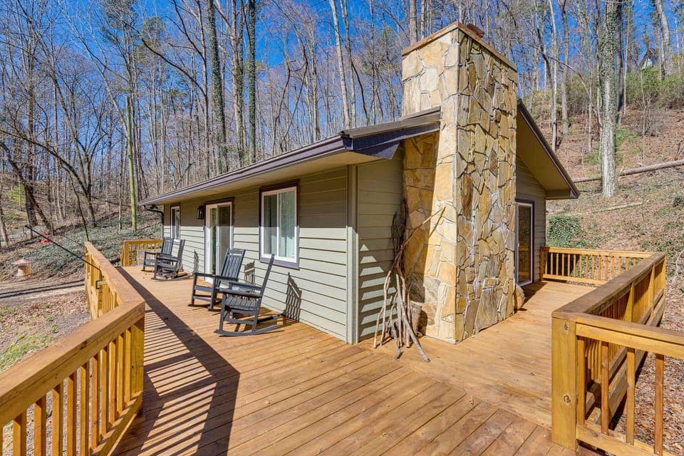 Deck | Outdoor Seating