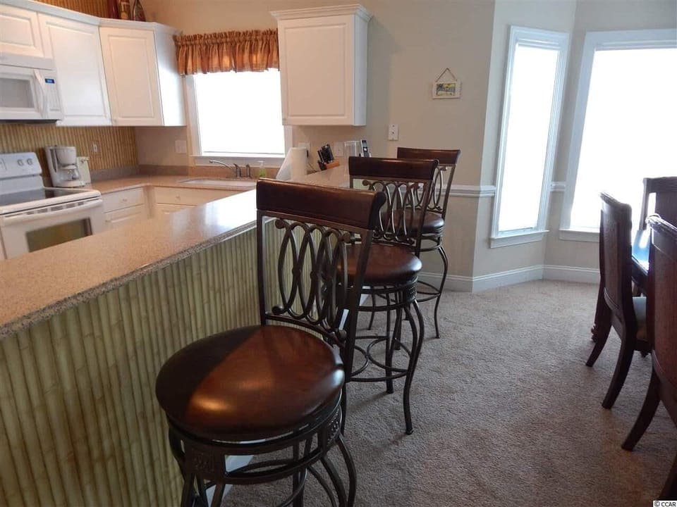 breakfast bar