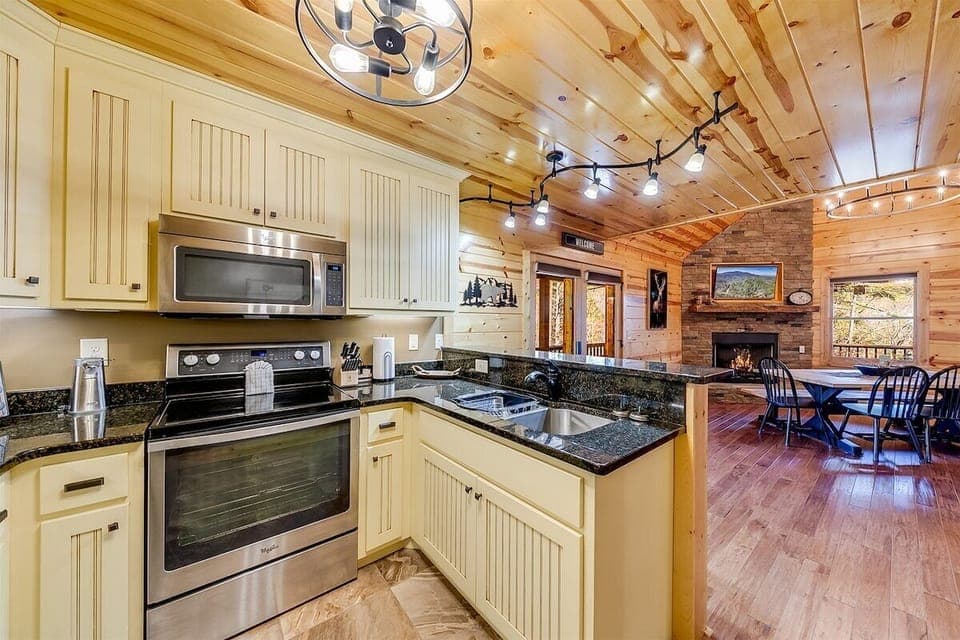 Kitchen appliances with electric range & microwave