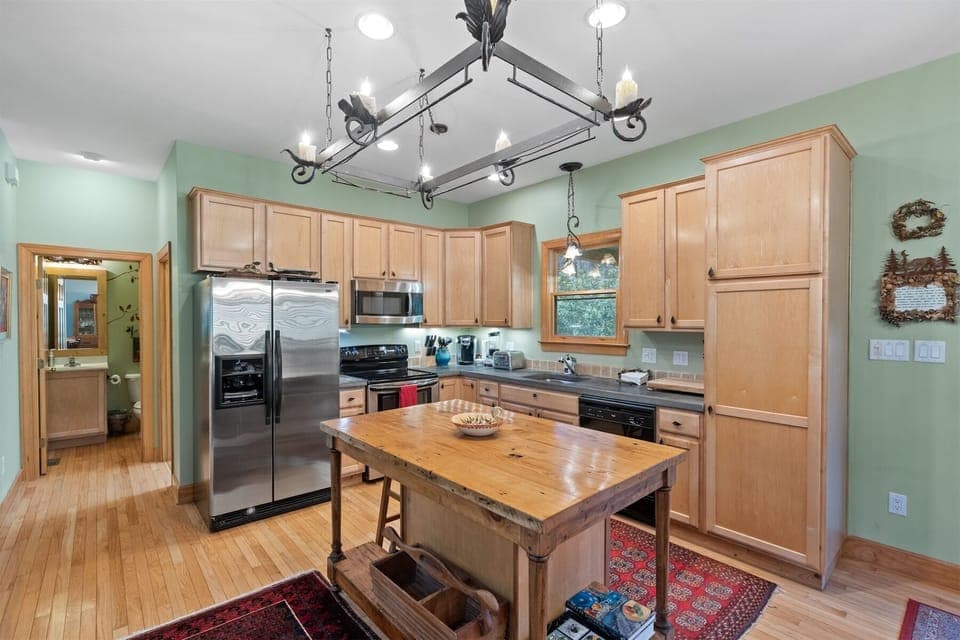 Kitchen, Main Level