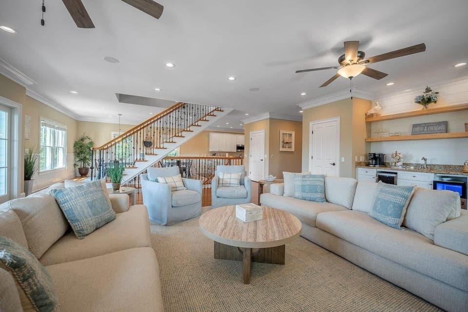 Living Room | 3407 Palm Blvd, Isle of Palms, SC | IOP Escapes