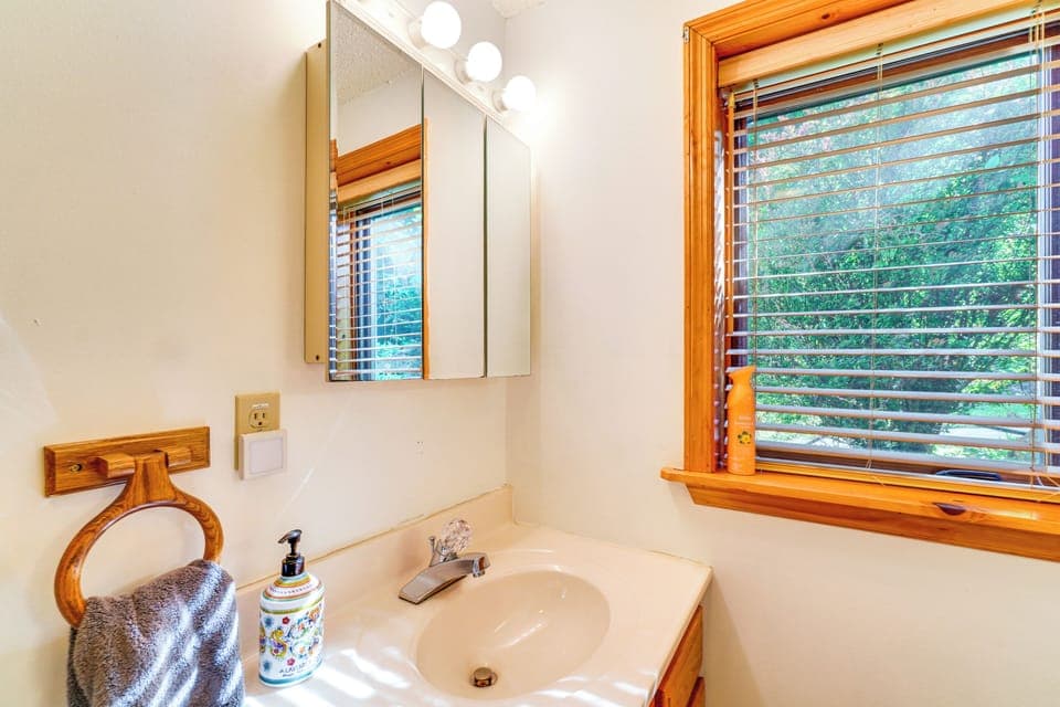 Bathroom | Basement Level