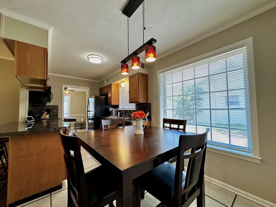Dining table 