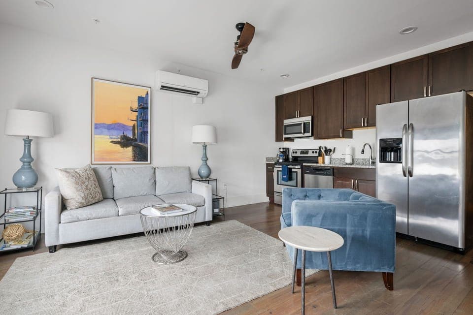 The King Suites at 493 - 8 Suites, 16 Bedrooms