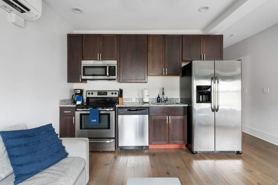 The King Suites at 493 - 8 Suites, 16 Bedrooms