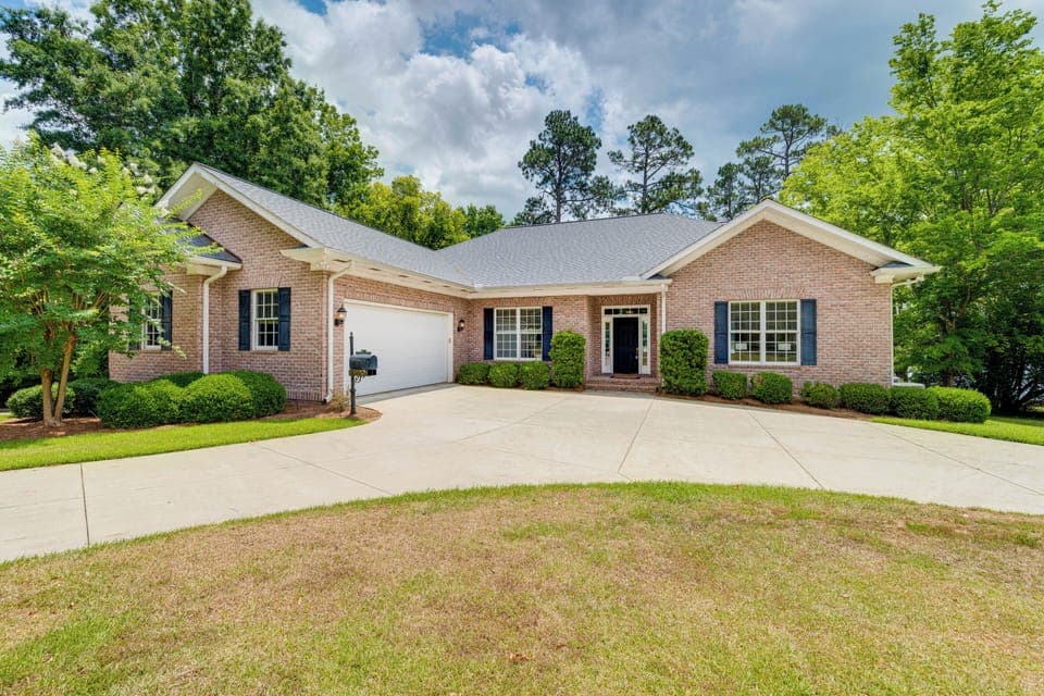 Milledgeville Vacation Rental | 5BR | 3BA | 3,600 Sq Ft | 3 Steps to Enter