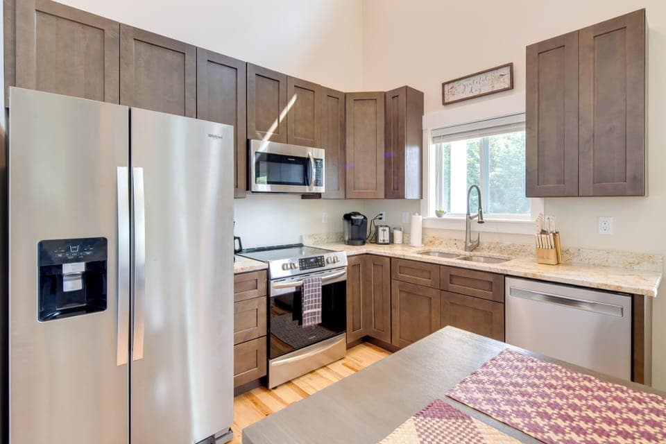 Kitchen | Cooking Basics | Keurig & Drip Coffee Makers