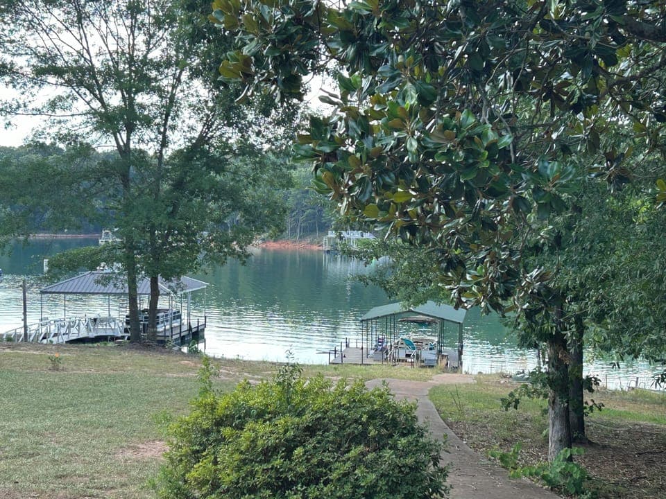 Lake access via sidewalk.