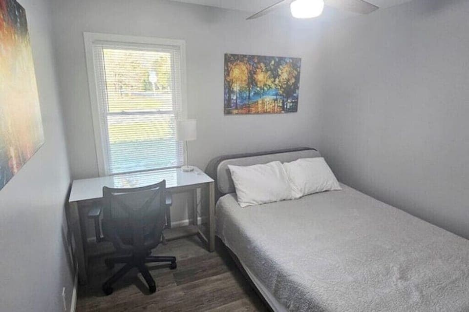 #4 Bedroom - with desk