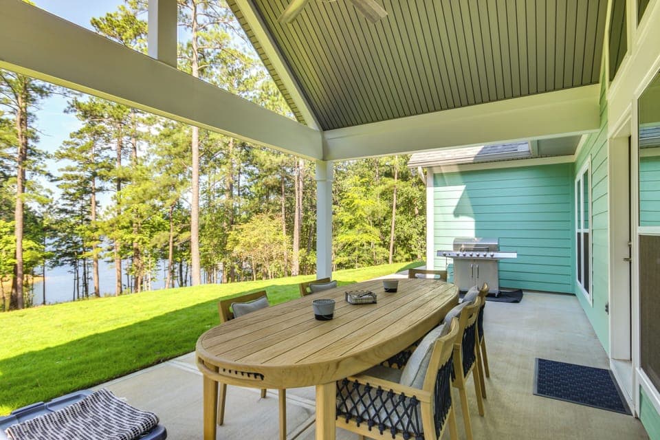 McCormick Vacation Rental | 4BR | 3BA | 2,500 Sq Ft | Step-Free Entry