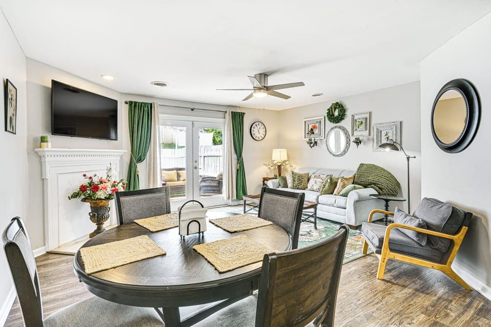 Clarksville Vacation Rental | 2BR | 1.5BA | 1,092 Sq Ft | Stairs Required