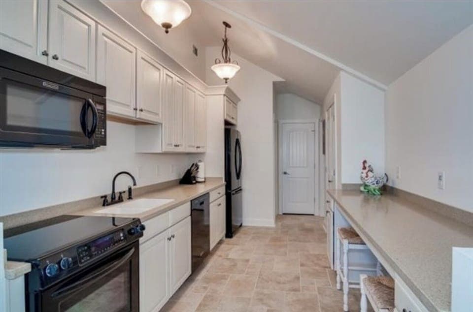 Kitchen, Stove, microwave, dishwasher, refrigerator