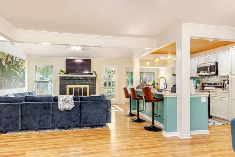 Living Room (3)