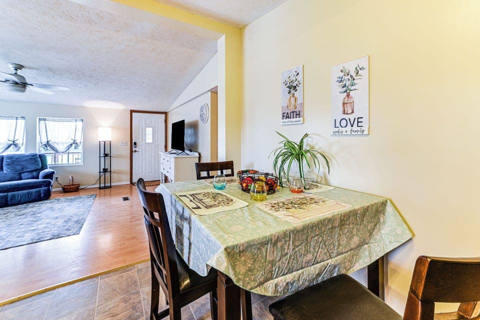 Dining Area | Open Floor Plan