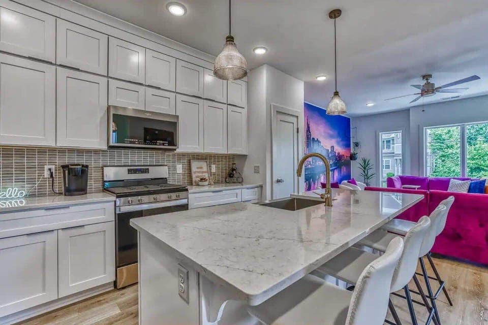 Sip morning coffee or grab a bite at the kitchen counter, with seating for 4