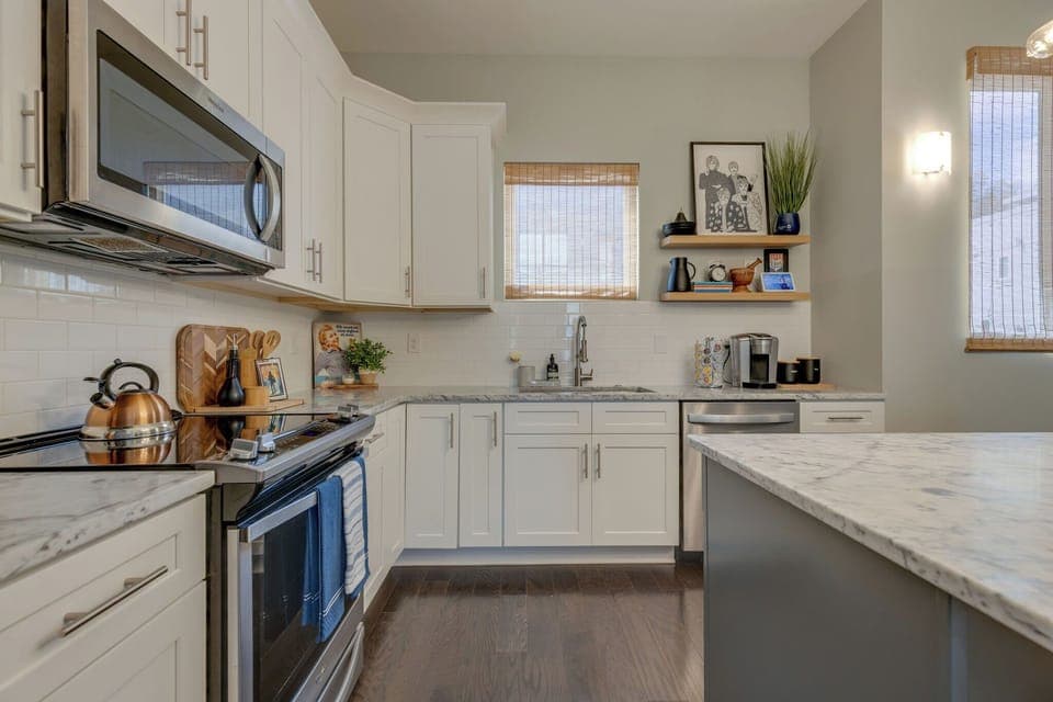 Fully equipped kitchen