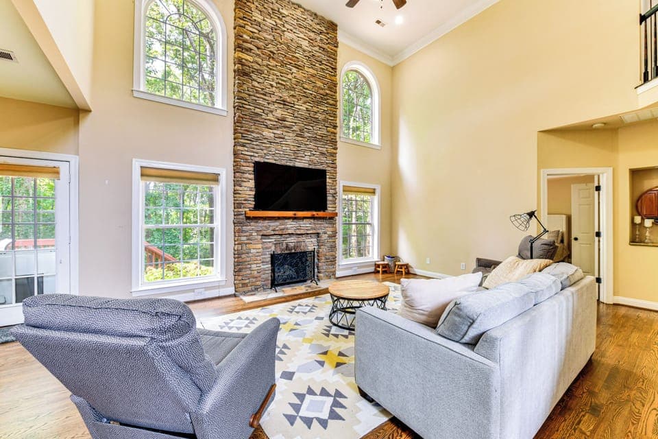 Huntersville Vacation Rental | 3BR | 2.5BA | 2,226 Sq Ft | 3 Steps Required