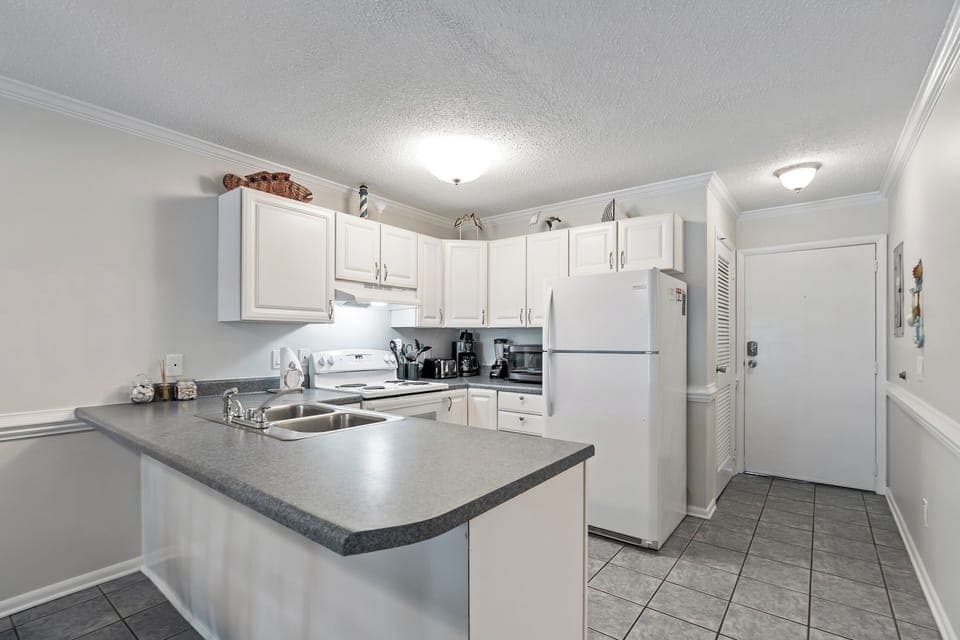 A fully stocked kitchen makes meal preparation a breeze.