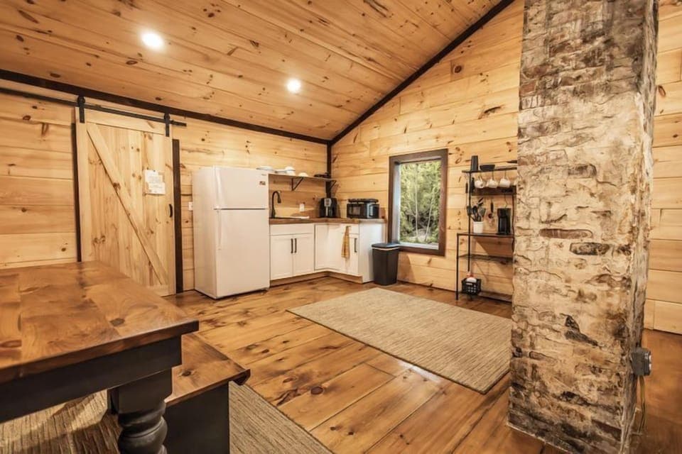 Cottage kitchen